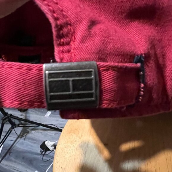 Tommy Hilfiger Patch Hat - Picture 4 of 9